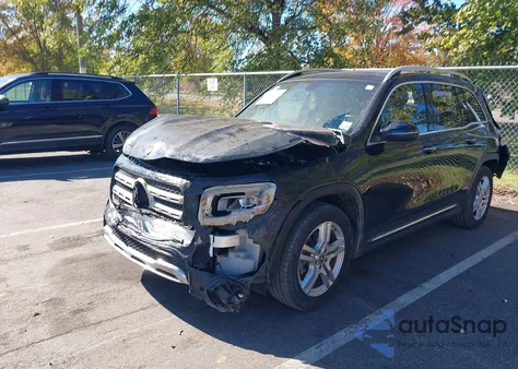 2021 Mercedes-Benz Glb 250 4Matic z USA, uszkodzony, nr VIN W1N4M4HB2MW107467